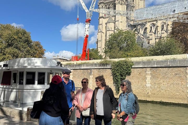 Notre-Dame Cathedral Access and Outdoor Walking Tour — photo 19