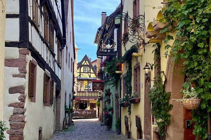 7 day Paris Must-Do Burgundy Champagne Culture Wine Small Group15 — photo 20
