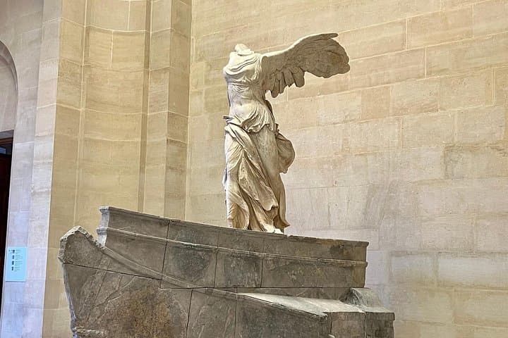 Private Family Louvre Tour for Kids with Interactive Activities — photo 6