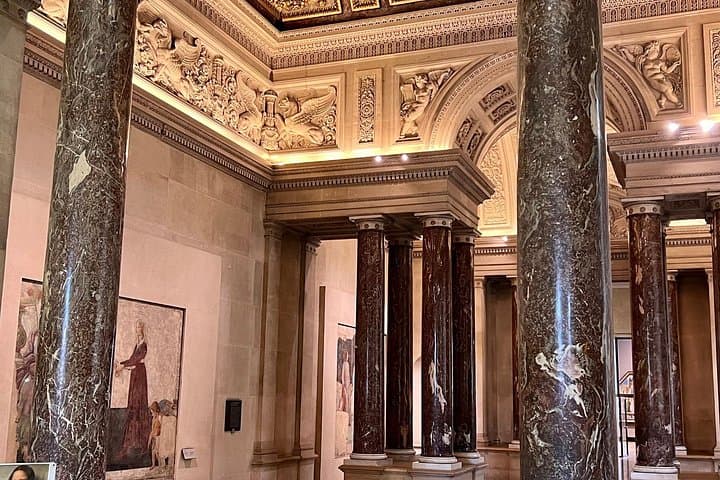 Private Family Louvre Tour for Kids with Interactive Activities — photo 7