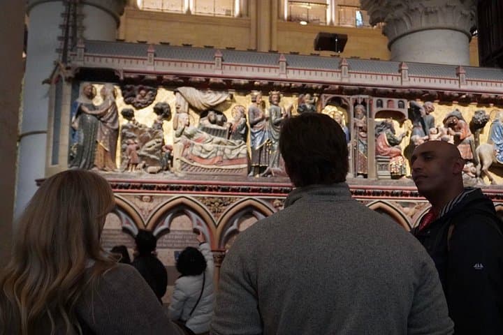 Inside Notre-Dame Tour with a Licensed Guide — photo 17