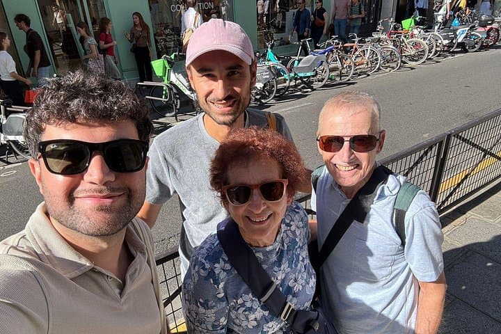 Paris Le Marais District Guided Walking Tour with small Tastings — photo 2