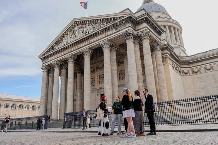 The Official Emily in Paris Locations Walking Tour — photo 8