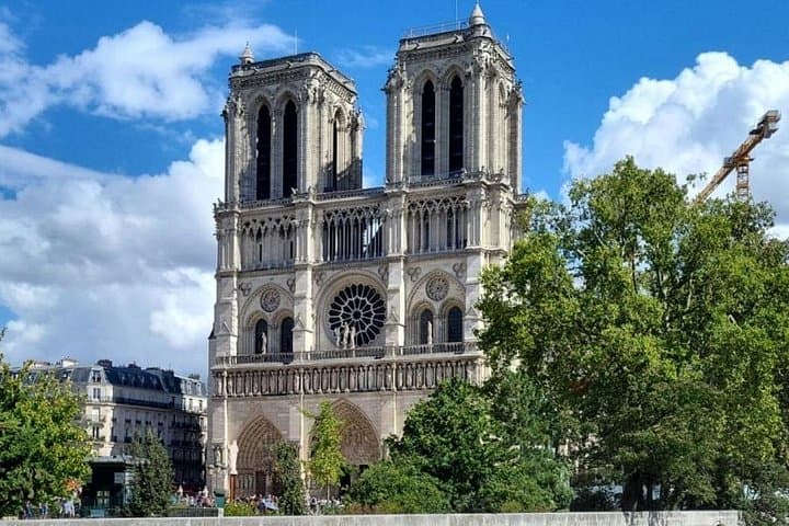Notre Dame Cathedral Guided Tour with Entry — photo 3