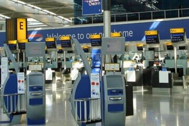 Private Airport Transfer Paris → CDG | Electric One-Way — photo 2