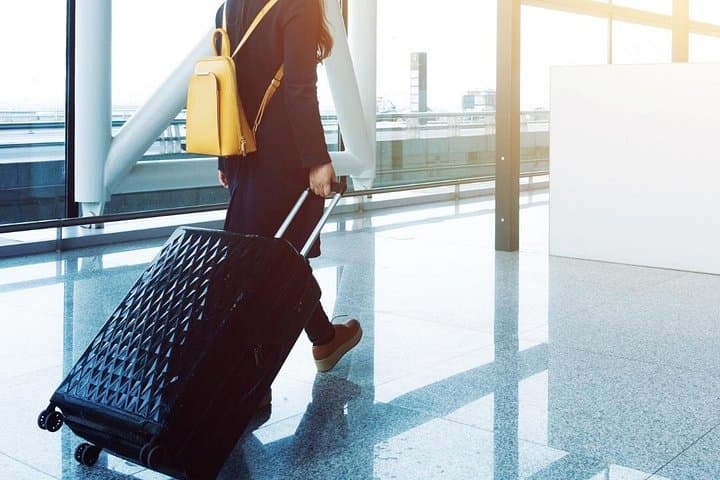 Private Airport Transfer Orly → Paris | Electric One-Way — photo 2