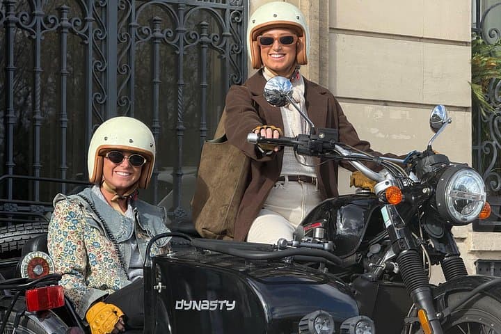 Side-car Paris Visit with a River Cruise — photo 12