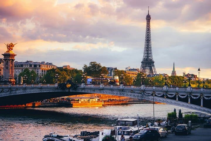 Eiffel Tower Climbing Tour — photo 7