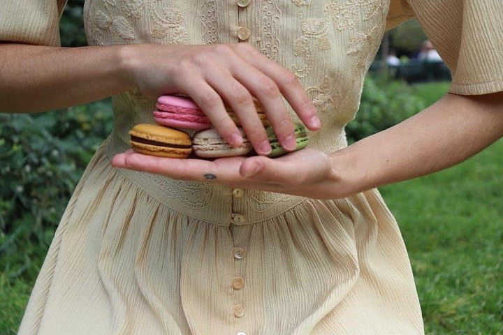 Paris Macaron Baking Activity in a Real Pâtisserie — photo 6