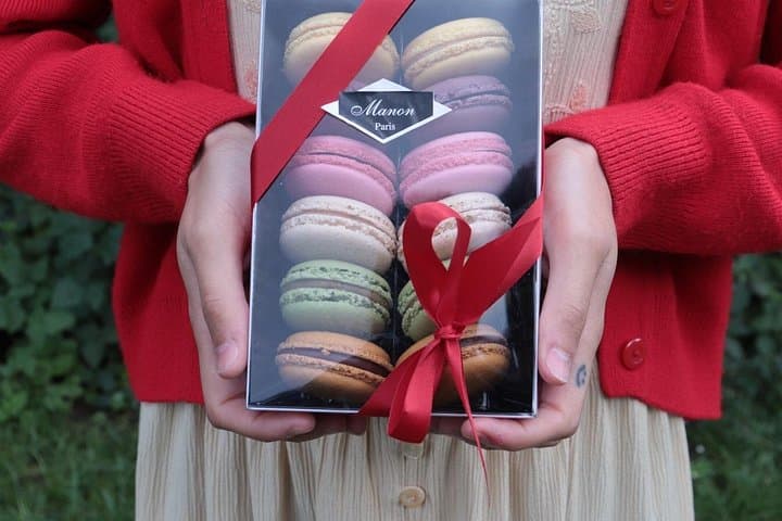 Paris Macaron Baking Activity in a Real Pâtisserie — photo 7