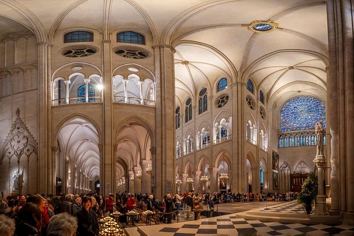 Notre Dame Interior and Exterior Small Group Guided Tour — photo 5