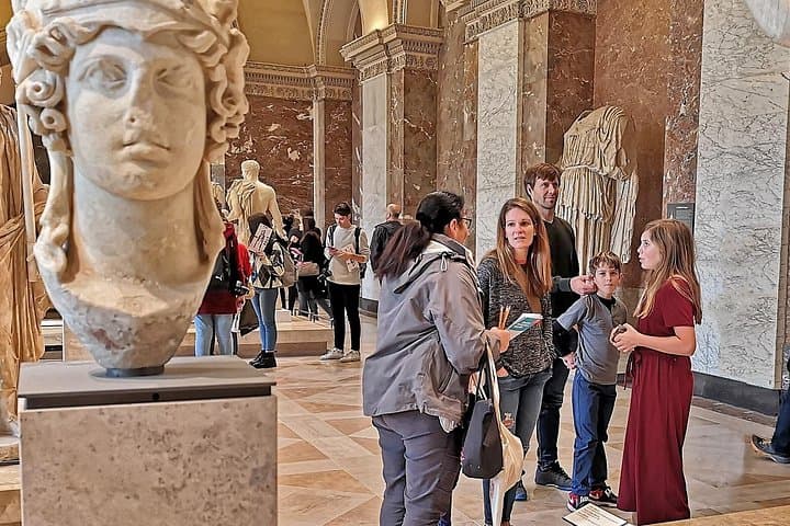 Louvre Museum Guided Family Treasure Hunt — photo 11