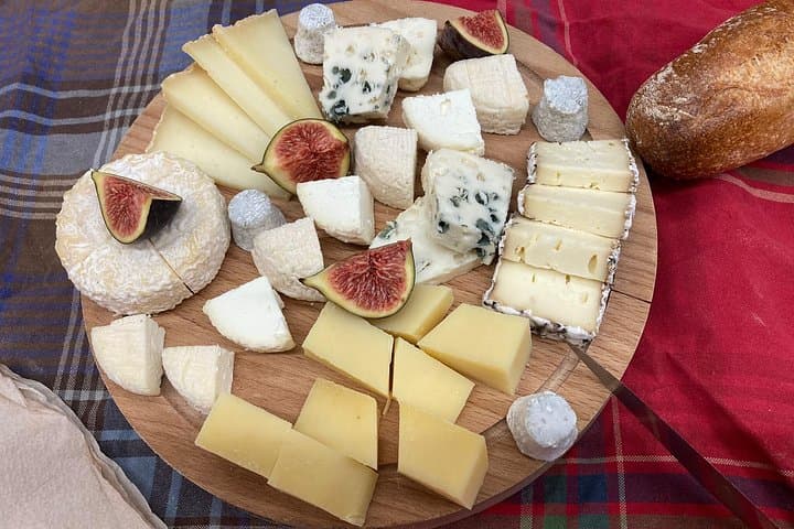 Paris Guided Food Tour by Bike - Ile de la Cité and Marais — photo 3