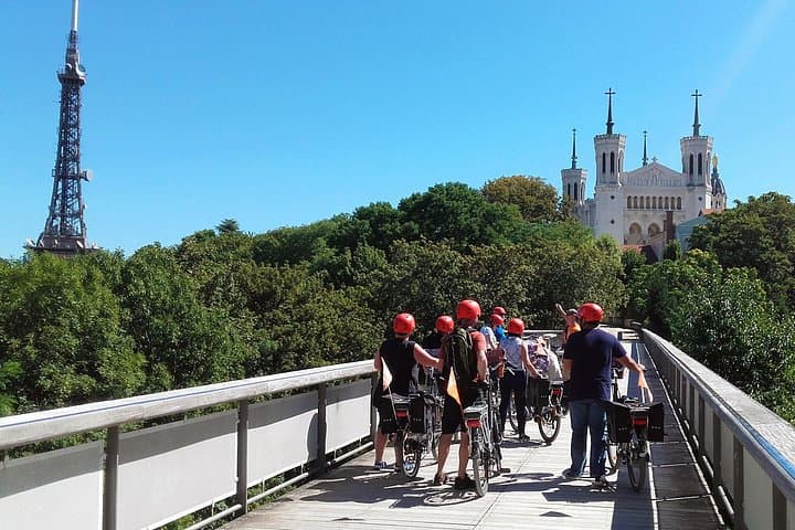 3h - Electric Bike Tour of Lyon with a Local Guide
