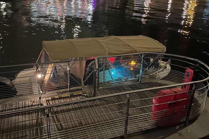 Private Seine River Cruise - Eiffel Tower Lights — photo 20