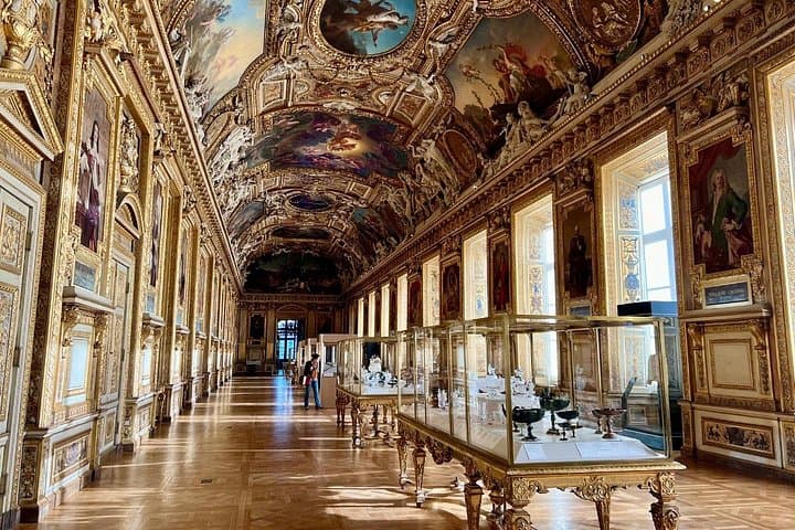Paris: Complete Louvre Private Tour with Mona Lisa — photo 3