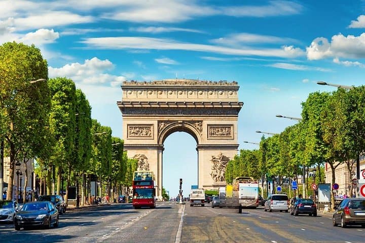 Private 8 hours Paris City Day Trip with Local Driver Guide — photo 4
