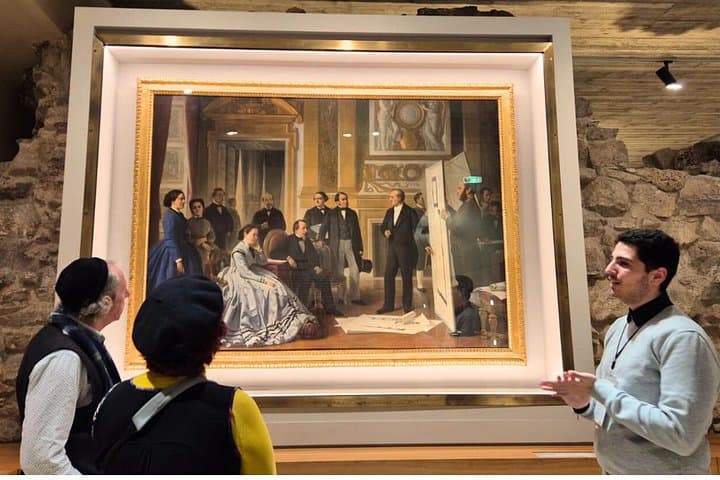 Louvre Museum Small-Group Guided Tour with Masterpieces & Access — photo 12