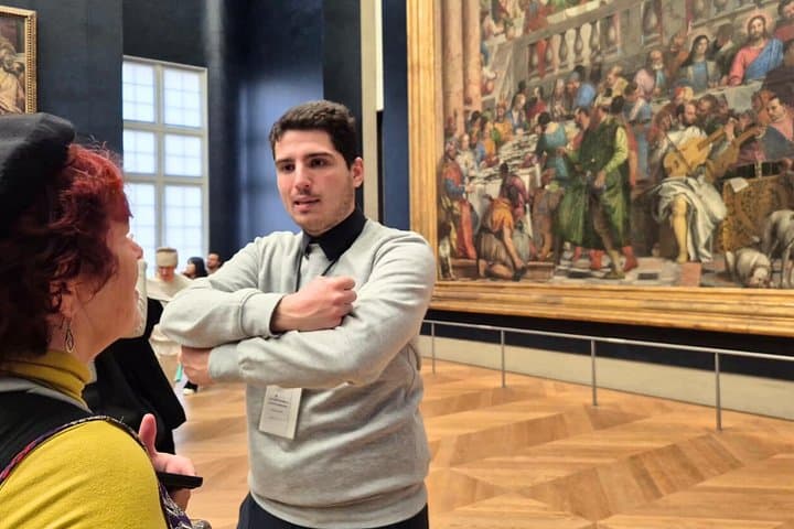 Louvre Museum Must-Sees Small-Group French Guided Tour & Access — photo 3