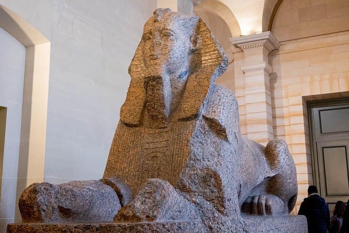 Louvre Museum Small Group Guided Tour — photo 4