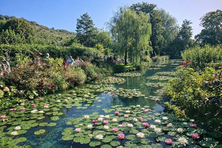 Claude Monet guided daytrip to Giverny, Vernon, Rouen from Paris — photo 13
