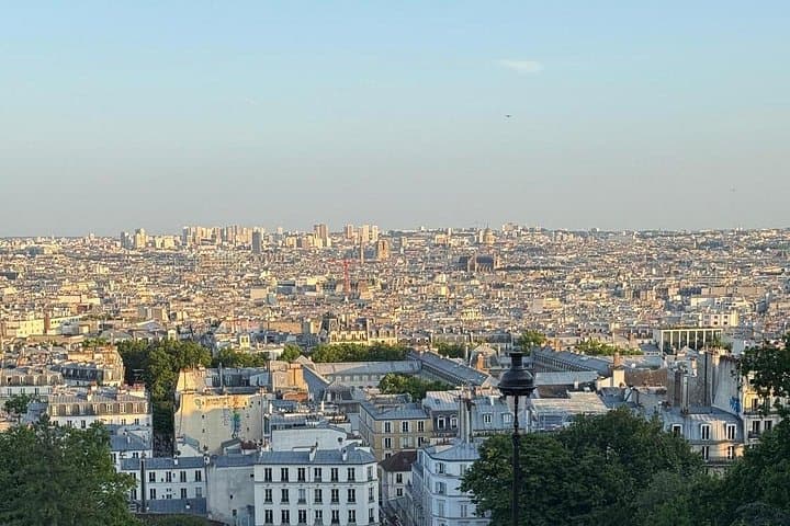 Unique Montmartre 19th century tour: a travel in time w/ an actor — photo 15