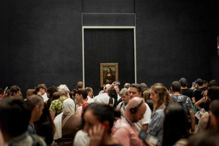 Louvre Museum Experience with Optional Macaron Tasting — photo 4