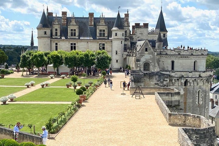 Loire Valley Castles Chenonceau Amboise & Da Vinci Small Group — photo 3