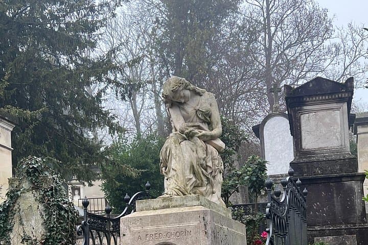 Paris: Père Lachaise Cemetery Guided Walking Tour — photo 4