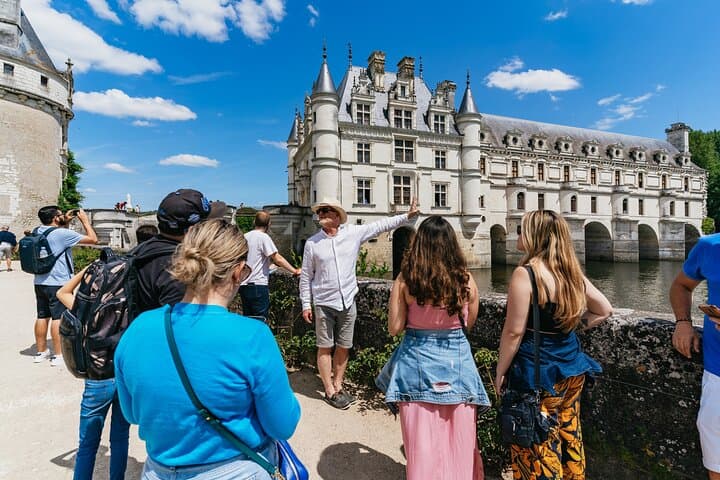 Loire Valley Castles Day Trip from Paris with Complementary Wine — photo 2