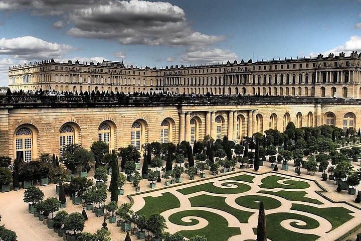 Private Round Trip Minivan Transfer to Versailles from Paris — photo 3