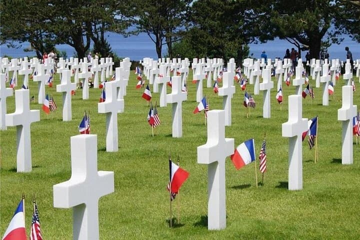 Paris: Normandy D-Day Landing Beaches Private Tour with Champagne — photo 4