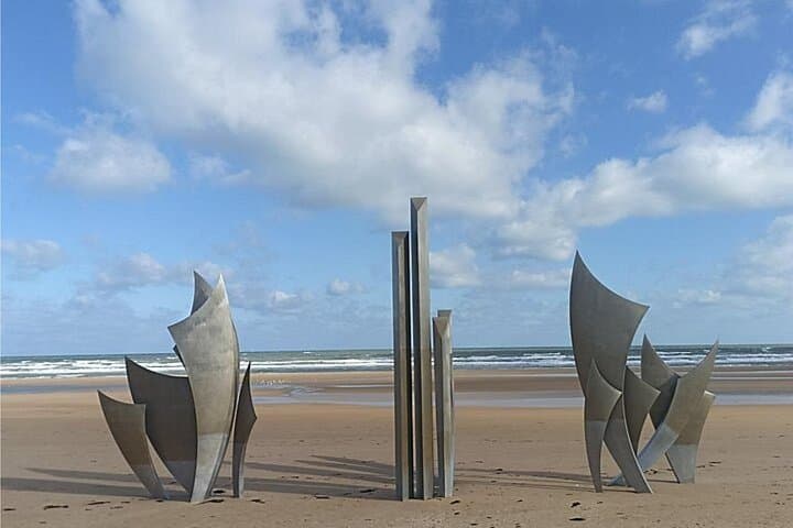 Paris: Normandy D-Day Landing Beaches Private Tour with Champagne — photo 15
