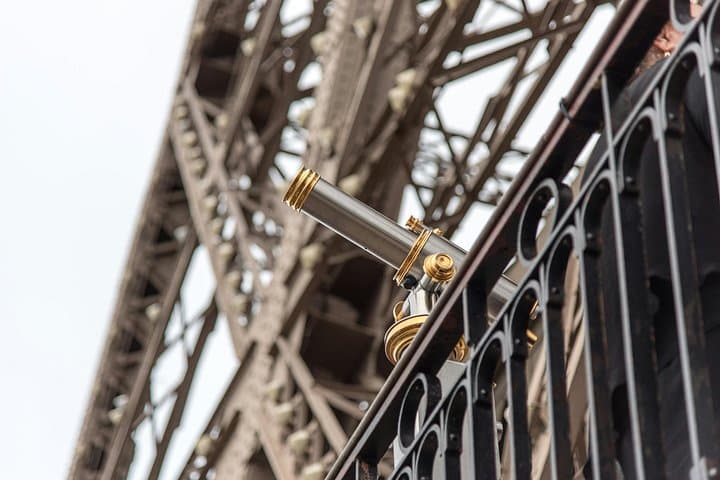 Eiffel Tower Small Group Tour with Second Floor Reserved Access — photo 6
