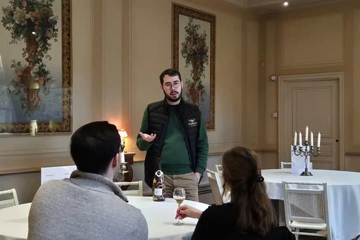 Private Champagne Day Trip from Paris with 7 Tastings & Lunch — photo 5