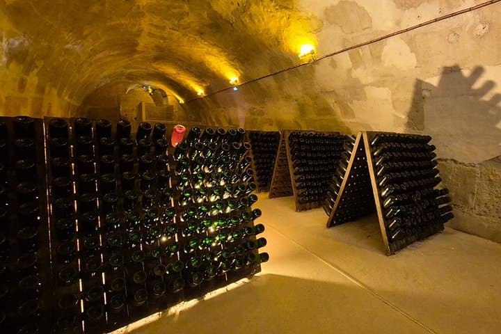 Private Champagne Day Trip from Paris with 7 Tastings & Lunch — photo 8