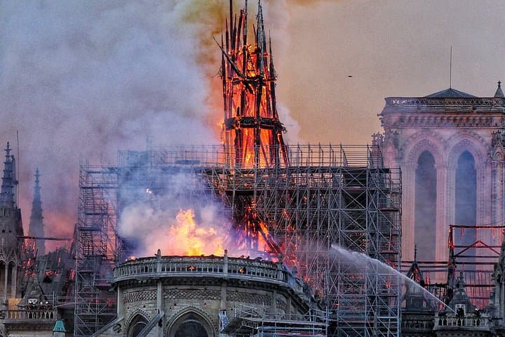 Private or Semi Private Notre Dame Reborn Inside Tour — photo 17