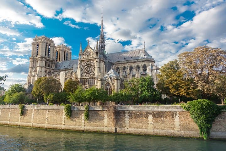 Private or Semi Private Notre Dame Reborn Inside Tour — photo 7