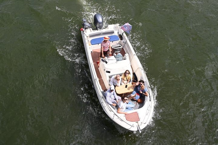 Paris Private Seine River Cruise with your Captain Guide — photo 2