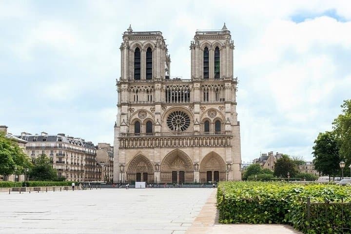 Notre Dame Cathedral Guided Tour with Scheduled Entry — photo 5