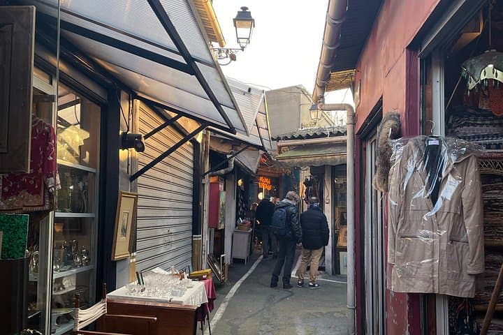 Paris Flea Market Private Tour Saint Ouen Antiques with Pickup — photo 11