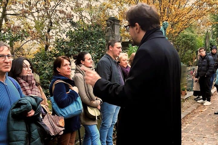 Father-Lachaise stories and mysteries told by an actor — photo 4