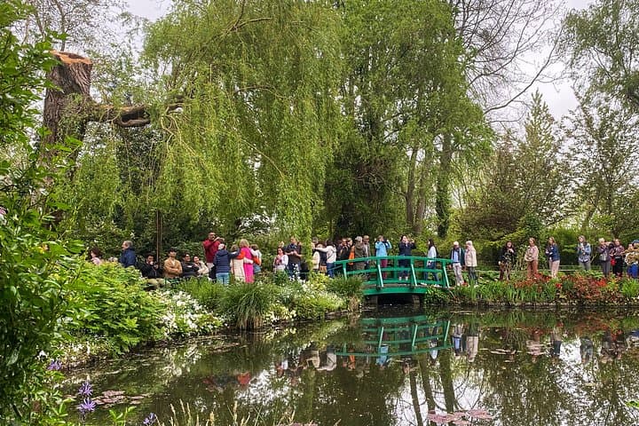 Giverny Monet’s Gardens & Old Mill - Small Group with Pick Up — photo 2