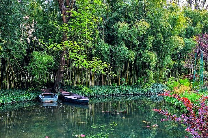 Giverny Monet’s Gardens & Old Mill - Small Group with Pick Up — photo 5