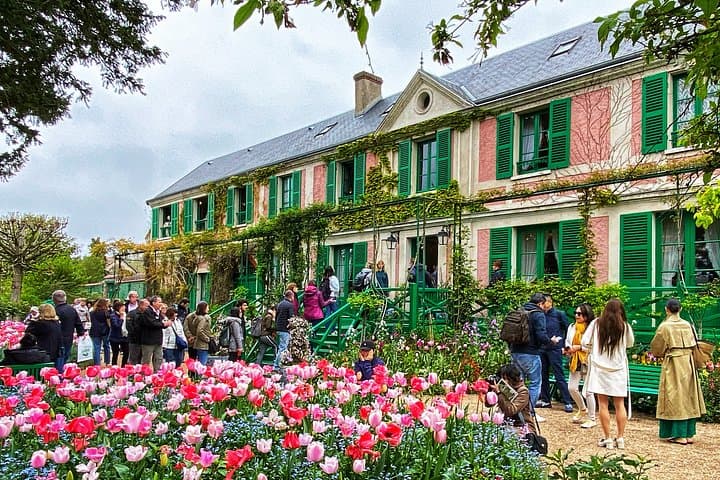 Giverny Monet’s Gardens & Old Mill - Small Group with Pick Up — photo 13