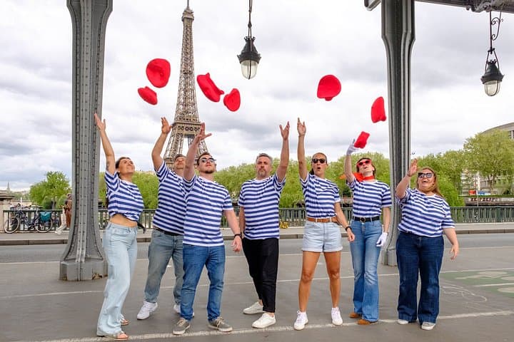 Eiffel Tower Photoshoot. ONE PRICE (Solo, Couple, Group Up to 99) — photo 8