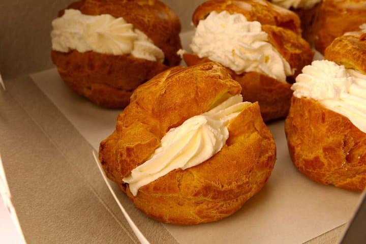 Paris Montmartre Food Tour: Local Wine, Cheese & Bakery Tastings — photo 4