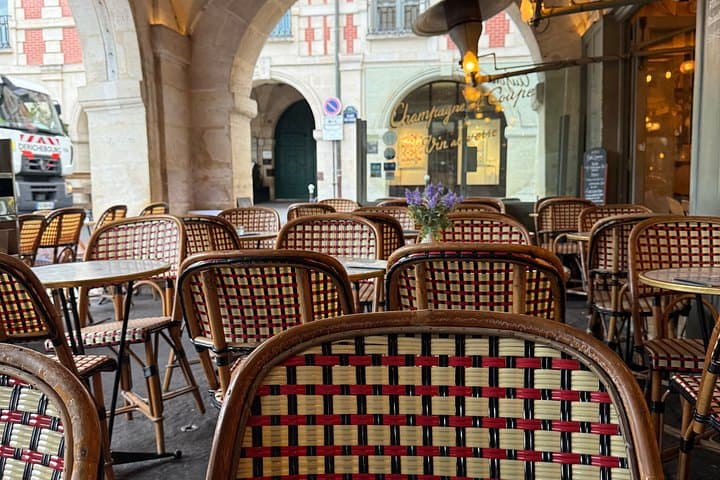 Crash Course to Paris: A Survival Guide for First Time Visitors — photo 2