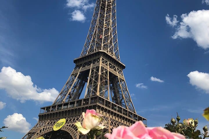 Crash Course to Paris: A Survival Guide for First Time Visitors — photo 1