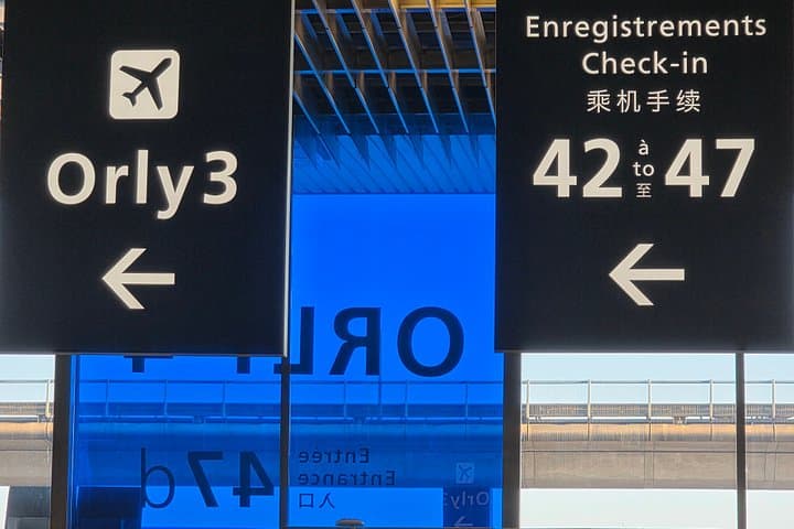 Private Airport Transfer Orly → CDG | Electric One-Way — photo 3